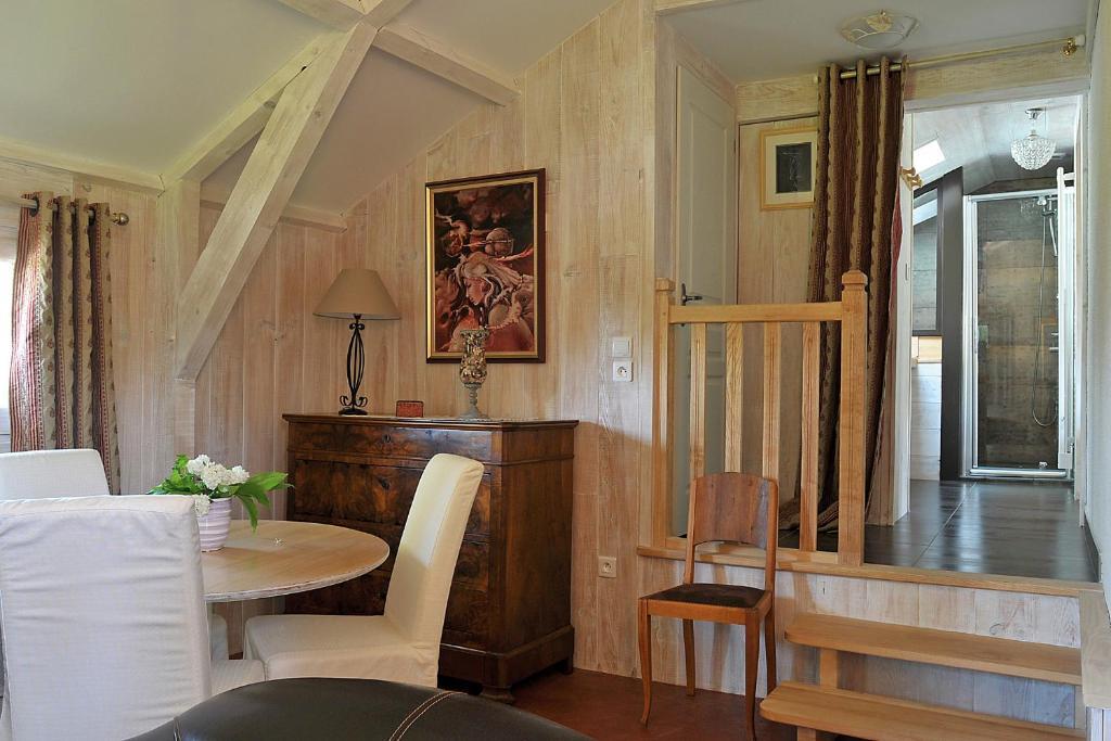 La Belle Epoque Bed and Breakfast Sansac-de-Marmiesse Δωμάτιο φωτογραφία