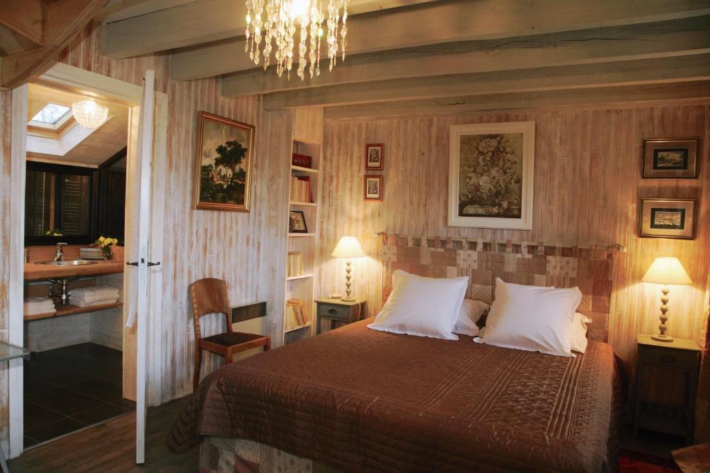 La Belle Epoque Bed and Breakfast Sansac-de-Marmiesse Δωμάτιο φωτογραφία